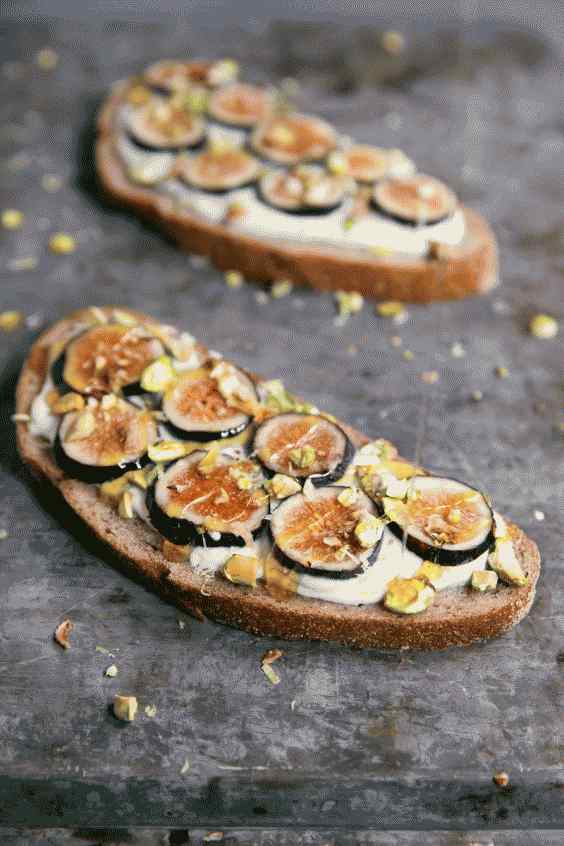 honning citron ricotta morgenmad toast