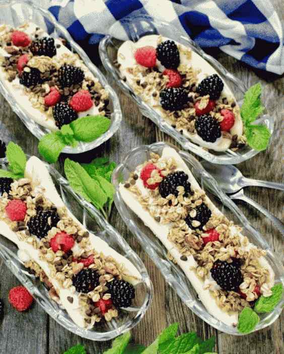 8. Desayuno Banana Split